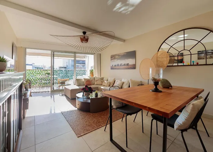 Lerins 411 By Halldis *